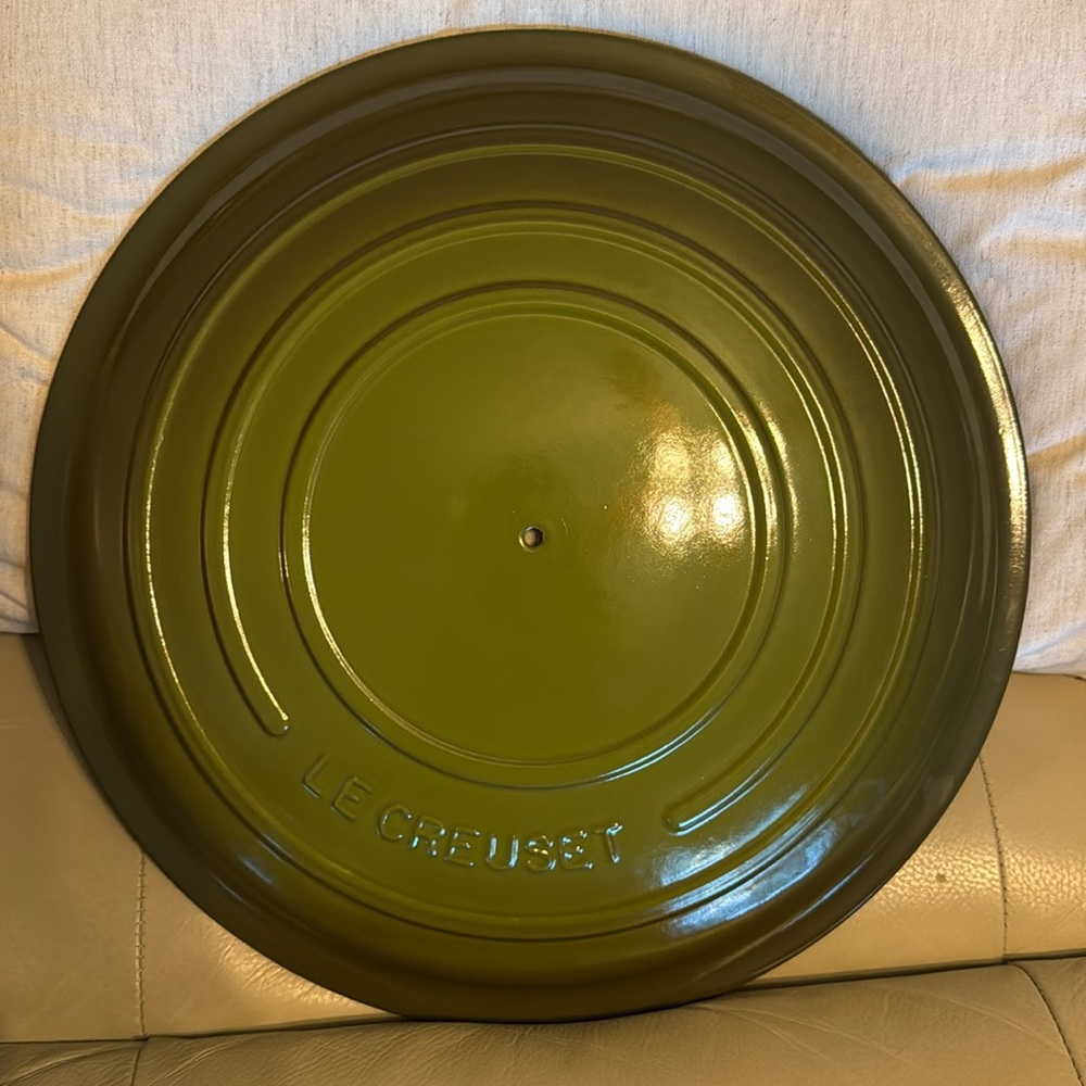Le Creuset Lid only no knob olive green 12 1/4” approximately inside soup pot 32 - Picture 2 of 5